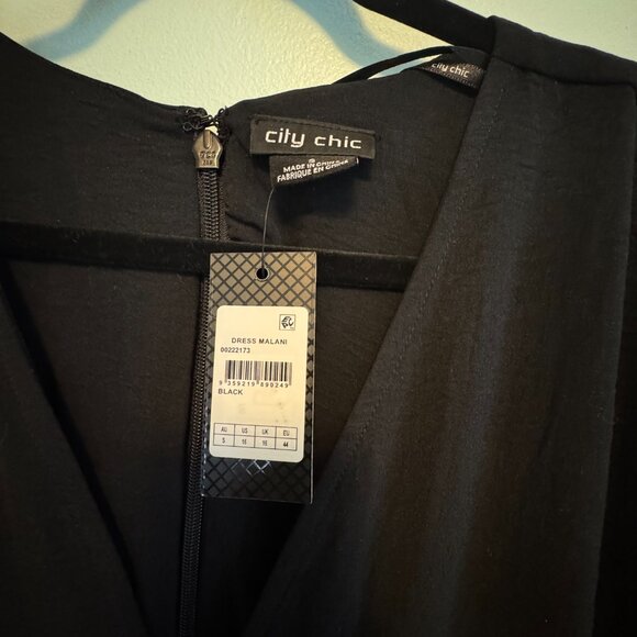 ✨ CIty Chic Malani Dress – Size 16 - Flare Sleeve Mini in Bold Style ✨0041 - Picture 7 of 8